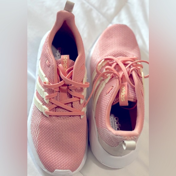 ADIDAS Questar Flow Pink Running Athletic Sneakers Shoes Women's Size US 9 - Picture 1 of 5